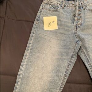 Aeropostale jeans 
I have 2 
Pick up only 
Bensonhurst Brooklyn